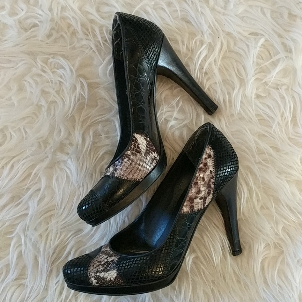Vtg Stuart Weitzman Heels Pumps Python 7.5 !